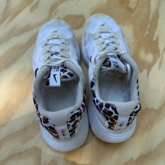 Nike React Escape RN Women’s White Leopard Print Running Shoes Size 8 - Picture 8 of 10